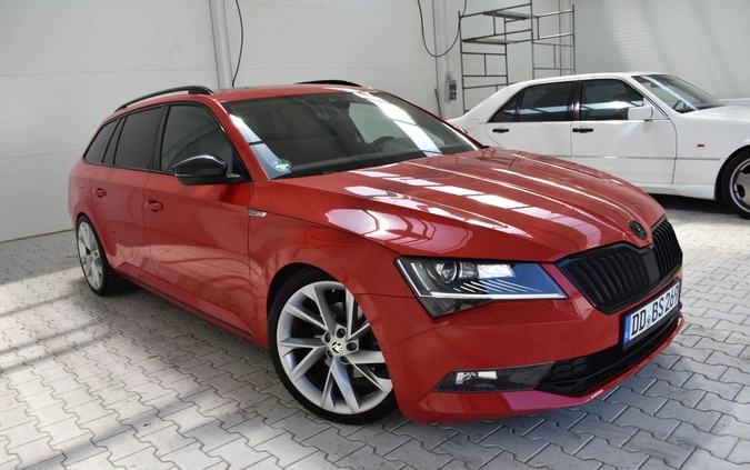 Skoda Superb cena 87900 przebieg: 137000, rok produkcji 2016 z Gorlice małe 742